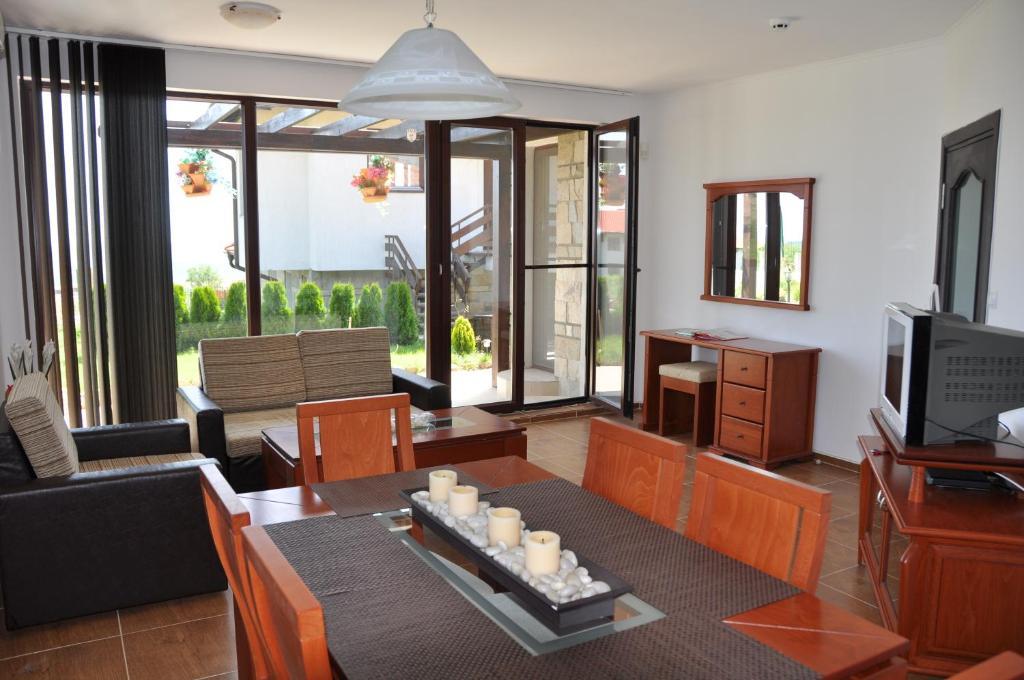 Villa On The Black Sea 써니비치 외부 사진
